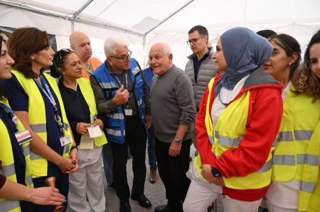 المركز الطبي زيڤ يختتم تمريناً ضخماً لمحاكاة زلزال وتدفق أعداد كبيرة من المصابين